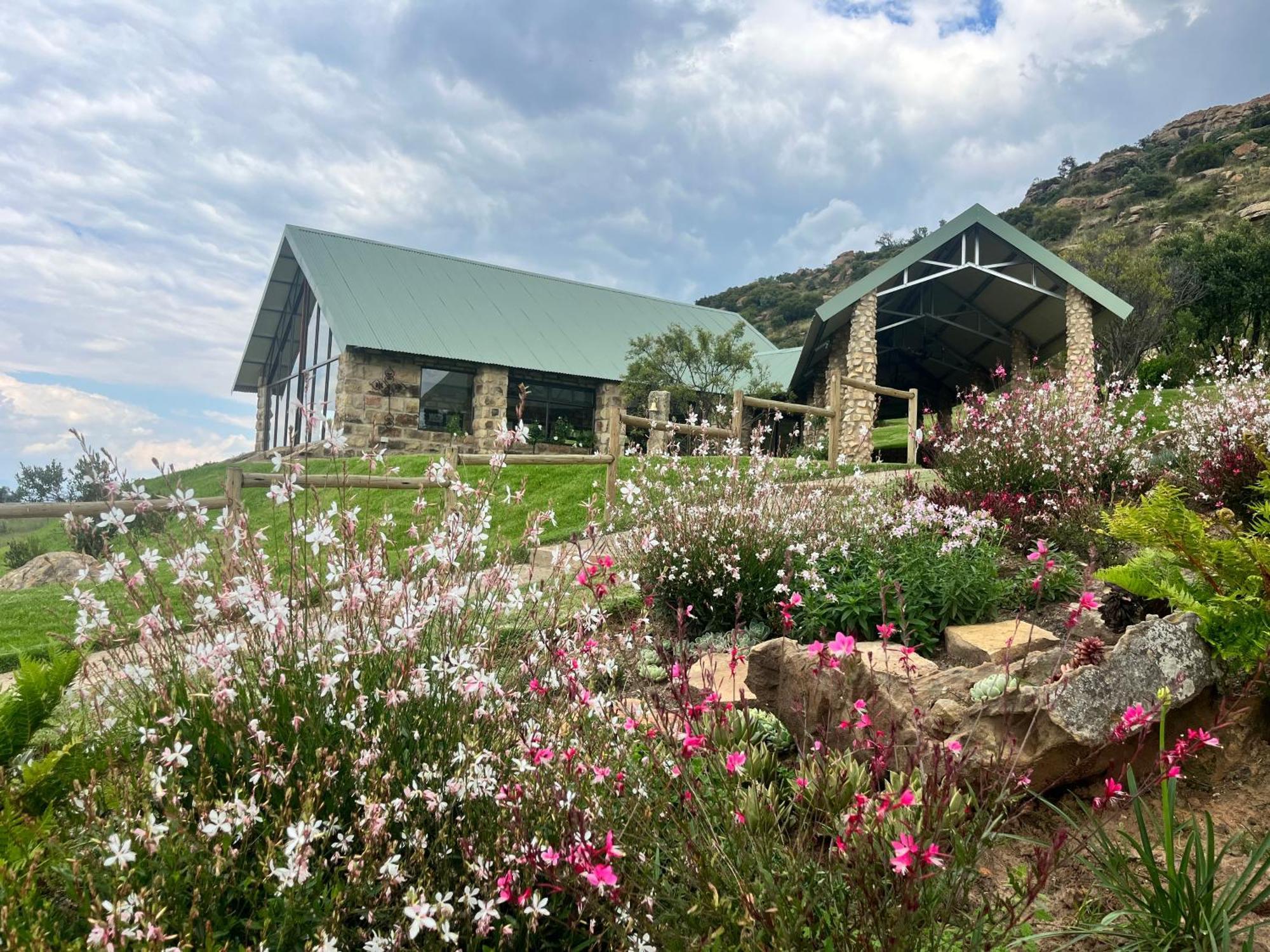 Uitzicht Private Nature Reserve And Lodge فوريسبرغ الغرفة الصورة